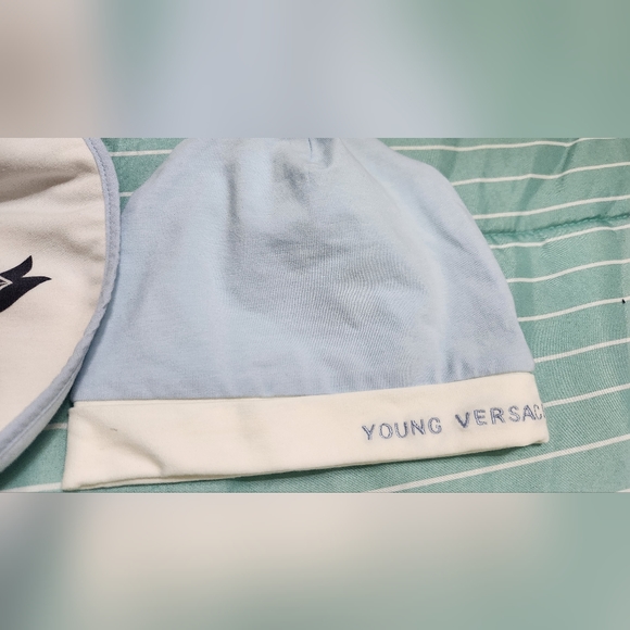 Authentic VERSACE YOUNG BABY SET 12M - Picture 4 of 8